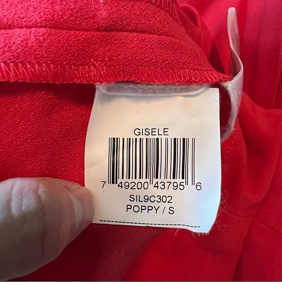 BCBGMaxarzia silk blend romper. Size small - Picture 8 of 16